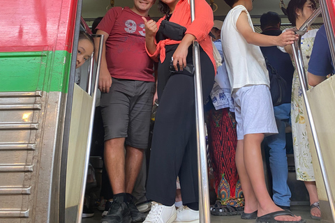 Bangkok: Railway Market & Floating Market Private Tour