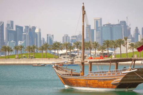 Doha: Crucero en dhow al atardecer, incluido servicio de recogida y regreso