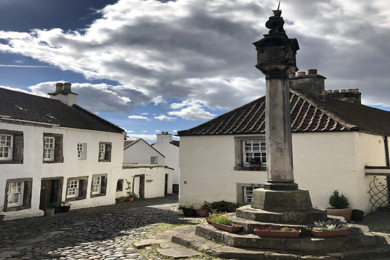 From Edinburgh: Outlander Castles and Highlands Day Tour