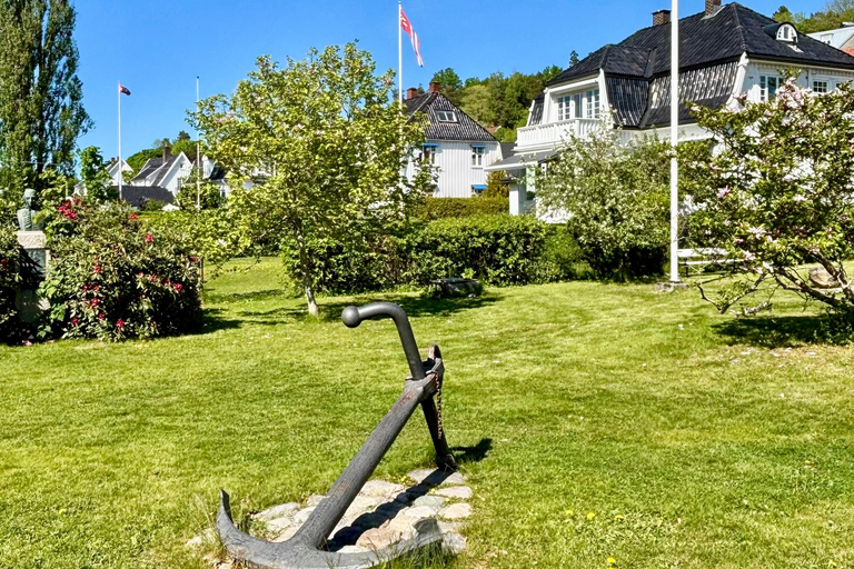 From Oslo: Drøbak and Oscarsborg Fortress Day Trip