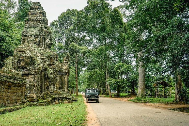 Siem Reap - Discover Angkor Wat by Jeep