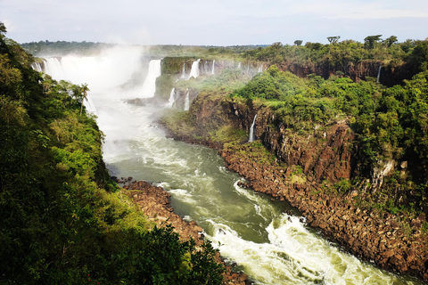 Iguazu Falls 10-Minute Panoramic Helicopter Flight Pick-Up from Foz do Iguaçu Hotels