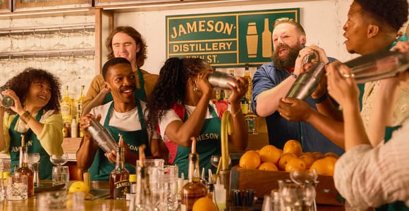 Dublin: Jameson Distillery Whiskey Cocktail-Making Class