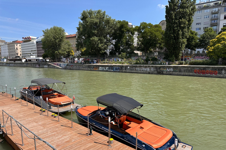 Vienna: Exclusive yacht trip on the Danube Vienna centre tour on water