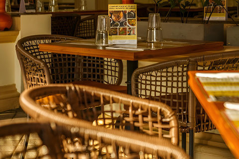 Colombo: Private Architecture transfer with Lunch & Tea