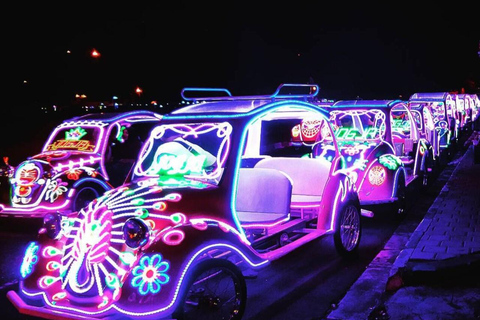 日惹：摩托车街头美食探险日惹：踏板车街头美食探险