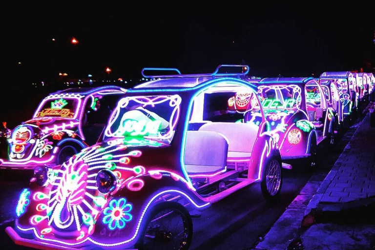 日惹：摩托车街头美食探险日惹：踏板车街头美食探险