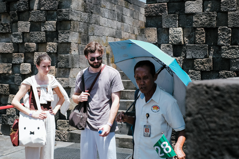 Yogyakarta: Borobudur Climb-Up Selogriyo Rice Field Trekking