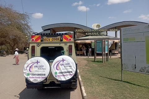 5days Tour Tsavo East & west,Amboseli from Mombasa / Nairobi