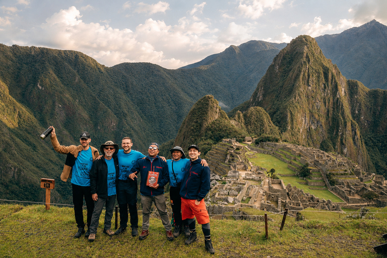 From Cusco: 2-Day Machu Picchu Tour with Train Ride