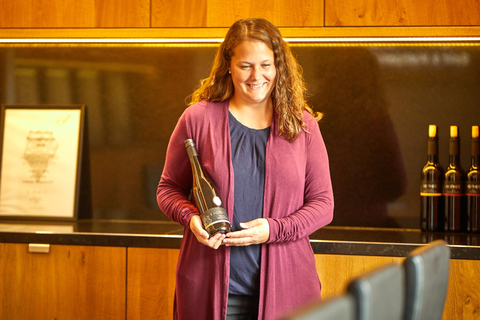 Kröv/Gut Hermes: Wine tour & tasting through the vineyard, winery, & sparkling wine factory Kröv/Gut Hermes: Wine Tour & Tasting Through Vineyard, Winery & Champagne Factory