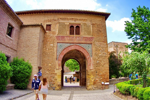 Alhambra Surroundings: History, Architecture and Legends