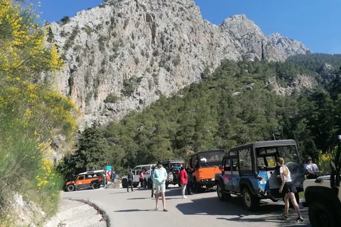 Safari de jipe em Kemer: Aventura de dia inteiro com almoço