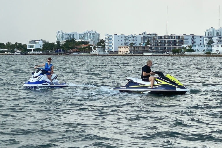 Ft. Lauderdale: Hollywood Beach Jet Ski Rental Rental for 1 Rider with Pre-Paid Gas