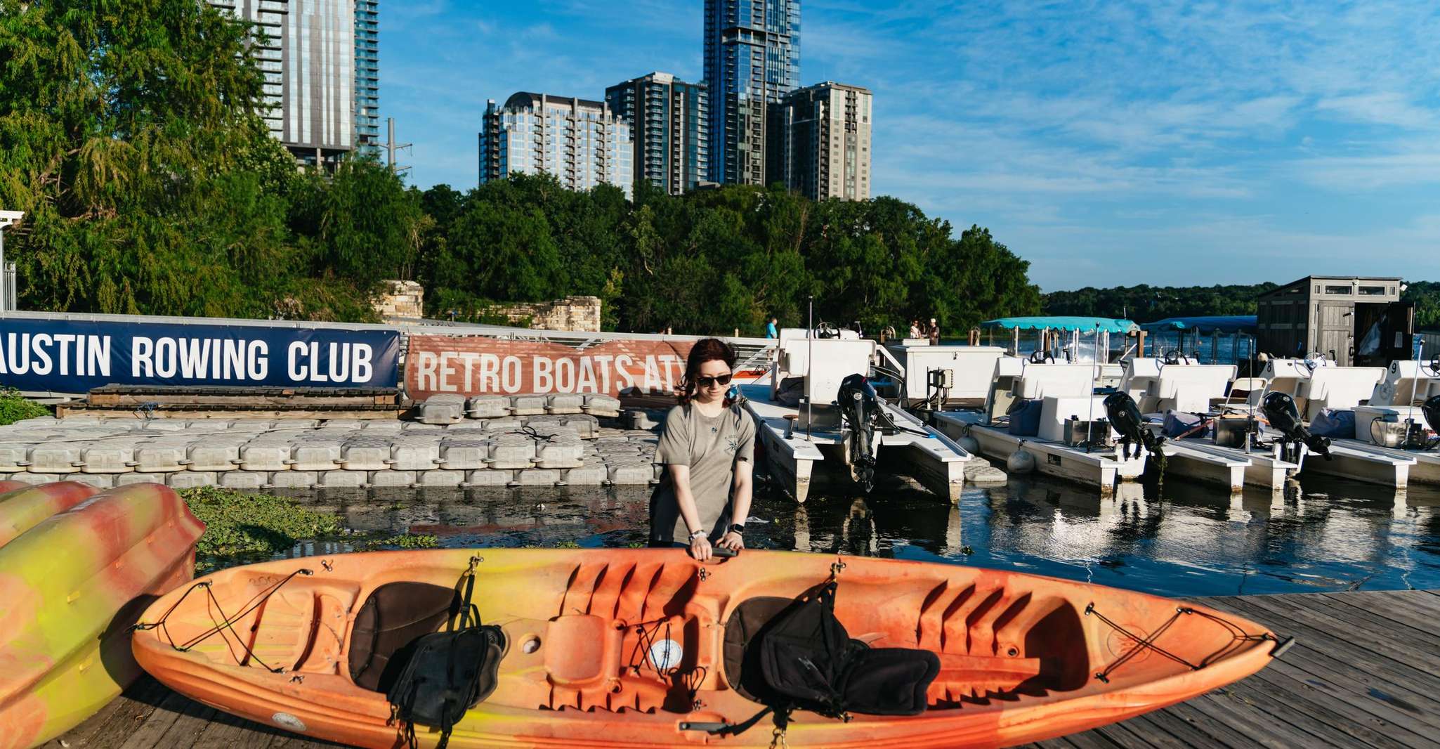 Austin: Sunset Bat Watching Kayak Tour photo 10