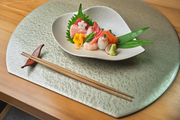 Bangkok: Okura Cruise - Luxury Japanese Dinner Cruise ‘Umi 海’ Teppanyaki (8-course experience)