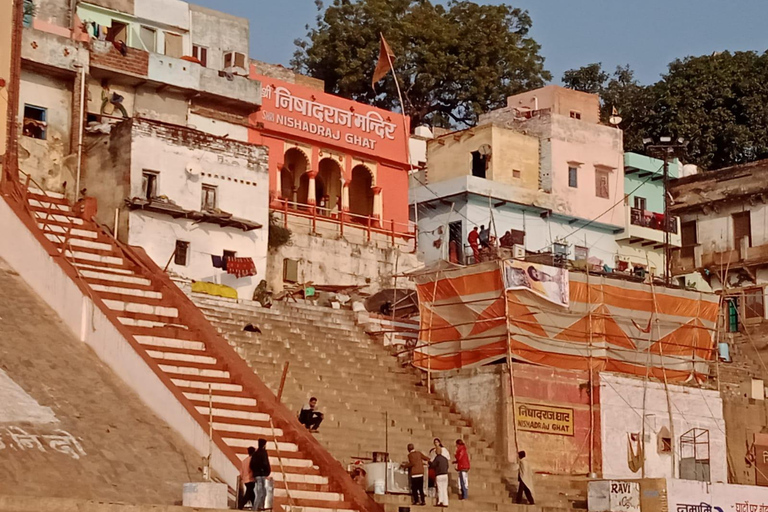 Varanasi : Visite d&#039;une jounée guidée privée d&#039;immersion culturelle.