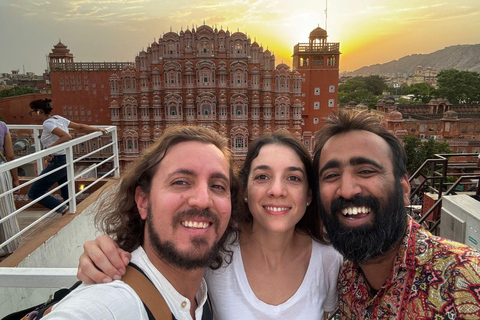 Jaipur: a day in a tuk tuk among palaces, bazaars, and temples Jaipur: a day in a tuk-tuk among palaces, bazaars, and temples