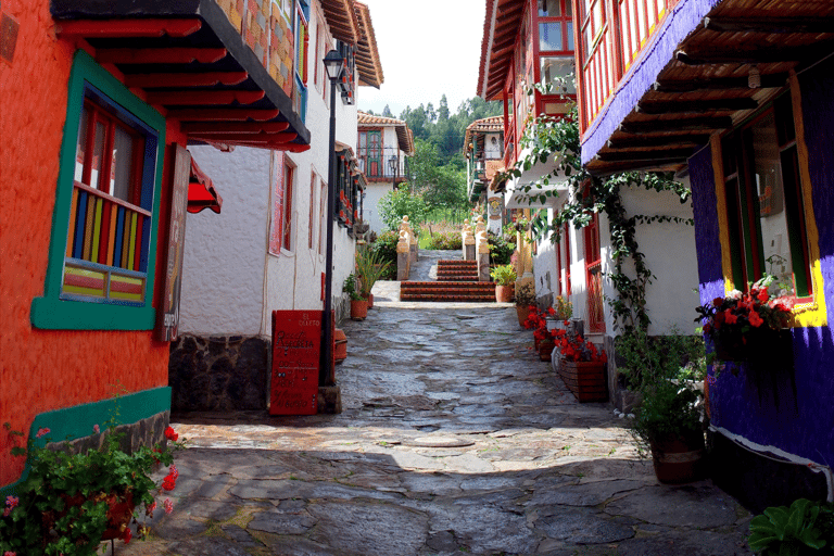 From Bogota: 4-Day Boyaca Tour with Hot Springs, Lake Tota