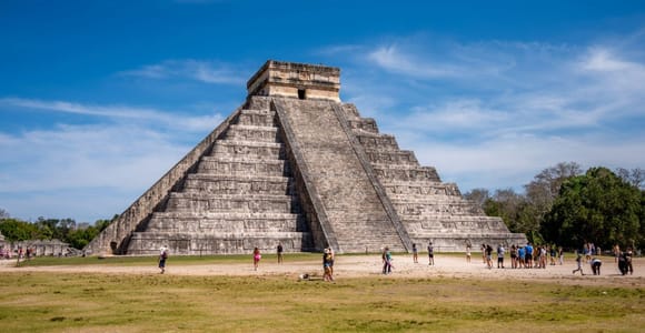 Chichén Itzá, Cenote, and Valladolid Day Trip with Lunch