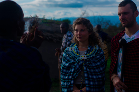 Arusha: Safari de 3 días en camping por el Ngorongoro y el Serengeti