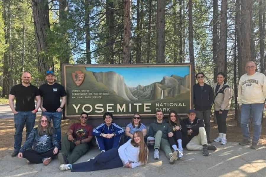 Von SF: Yosemite-Tagestour mit Riesenmammutbäumen Wanderung & Abholung. Foto: GetYourGuide