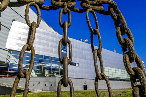 Helsinki Old Town Highlights and Hidden Gems Private Tour 2-hour: Old Town Tour