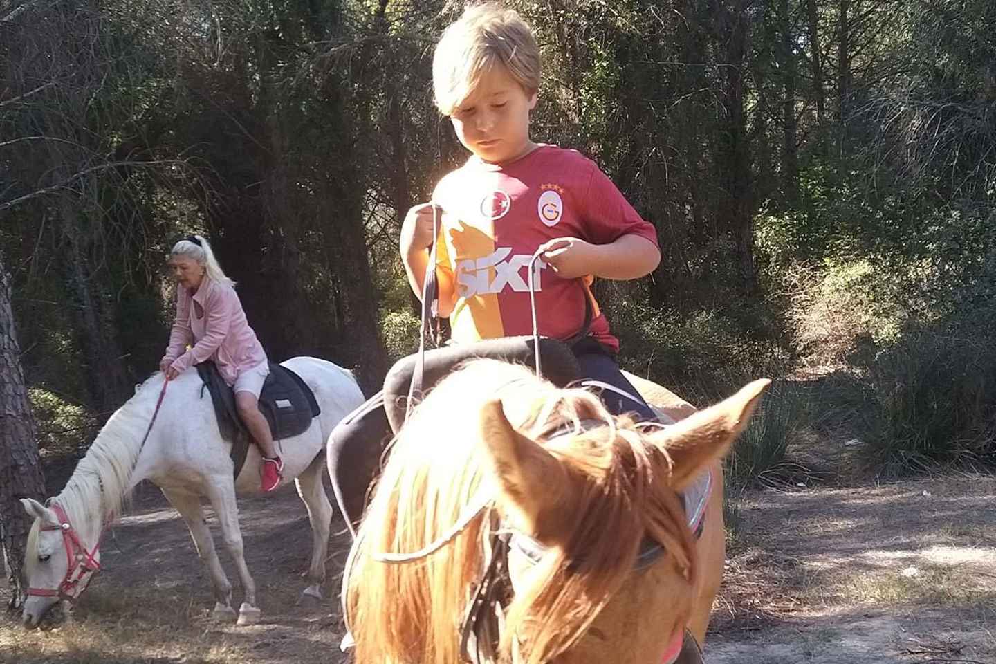 Antalya : Belek , Kundu , Horse Riding