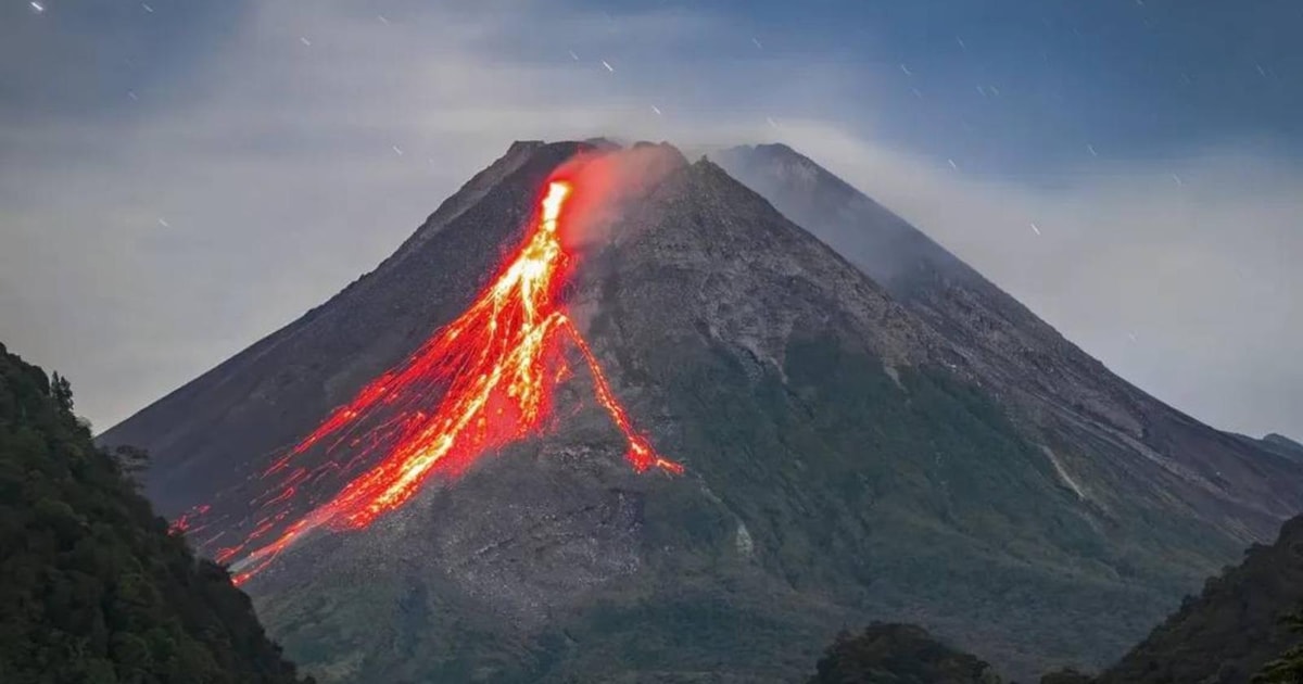 Yogyakarta:Mount Merapi of lavaflow view With Sunrise Option | GetYourGuide