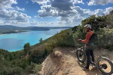 The lakeside panoramic tour: Guided electric scooter rides