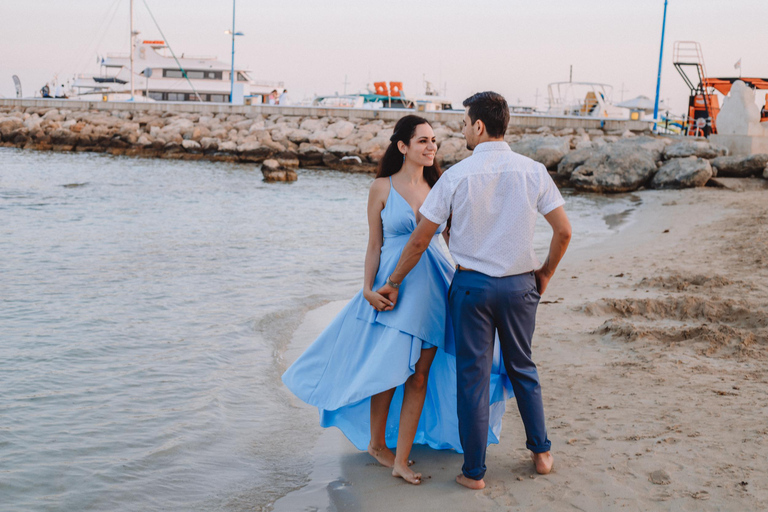 Limassol: Photo Shoot with a Private Vacation Photographer 2-Hour Photoshoot (60 Photos at 2-3 Locations)