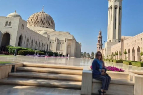 Muscat Full-Day Sharing Experience with Omani Coffee & Bread