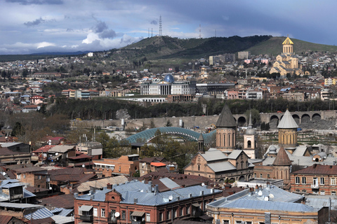 Wycieczka objazdowa z Erywania do Tbilisi: Wycieczka piesza i degustacja wina