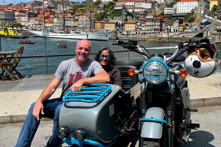 Porto: Tour privado de día completo en SidecarTour privado en sidecar por la mañana