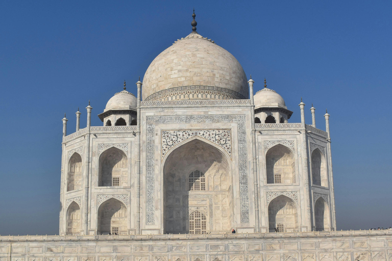 From Delhi: Sunrise Tour to Taj Mahal & Agra with Transfers