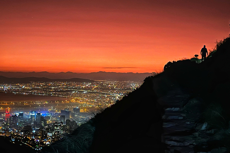 Kaapstad: Wandeling met gids over Lion's Head bij zonsopgang of zonsondergangZonsopgang wandeling vanaf trefpunt