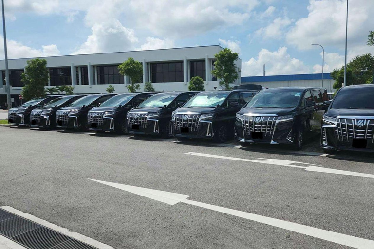 Cingapura: Traslado da cidade para o aeroporto/terminal portuárioSedã de primeira classe (Mercedes-Benz S-Class ou similar)