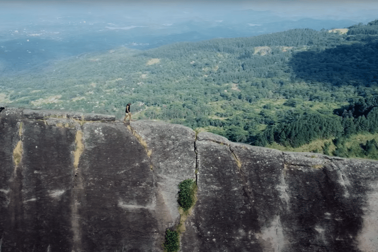 Kandy: Hanthana Lizard’s Back Hike