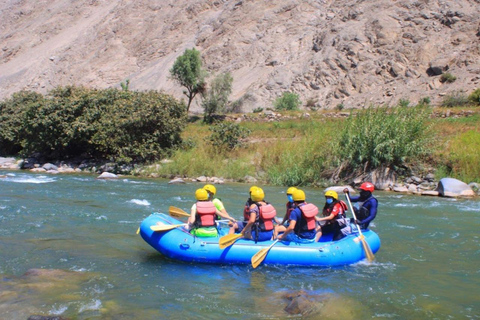 Lima: Giornata intera Lunuhuaná + Cerro Azul + Rafting