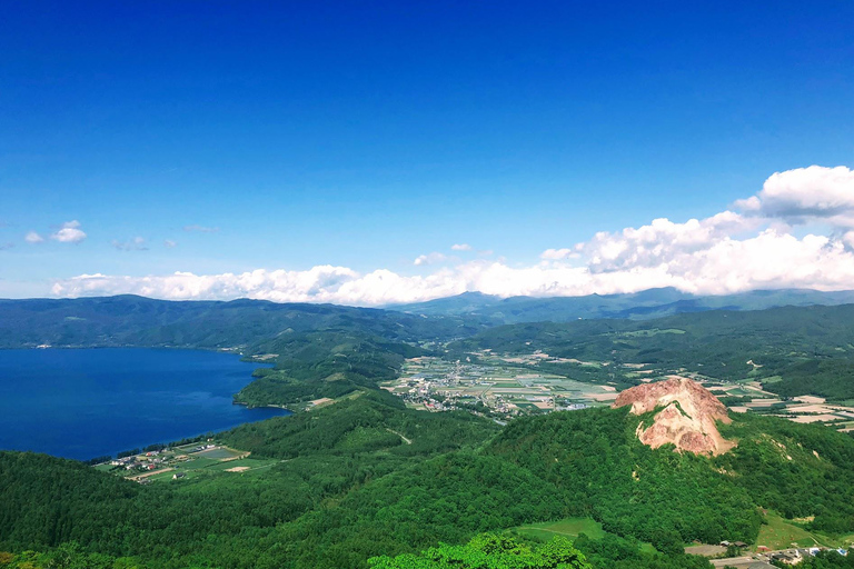 Sapporo: Hokkaido Noboribetsu & Lake Toya Private Day Trip Tour in a Toyota Alphard with a Chinese Driver