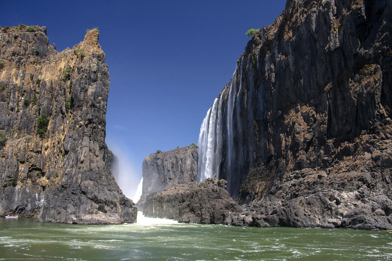 Victoria Falls Guided Tour Plus Lunch