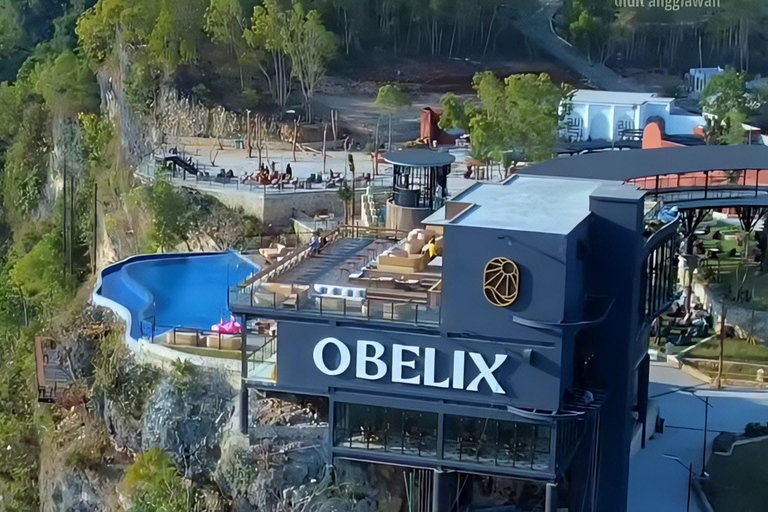 Yogyakarta: aventura de medio día en las dunas de arena y espectáculo en directo al atardecer.Aventura de medio día por las dunas de arena y espectáculo en directo al atardecer