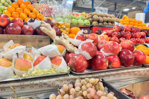 Baku Food Tour: 10+ Tastings, Tea Set & Local Spices Small group (max 10 people)