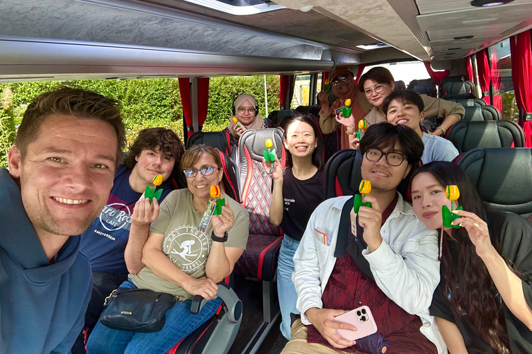 Z Amsterdamu: wycieczka 1-dniowa do Giethoorn z rejsem po kanałach i zwiedzaniem wioski