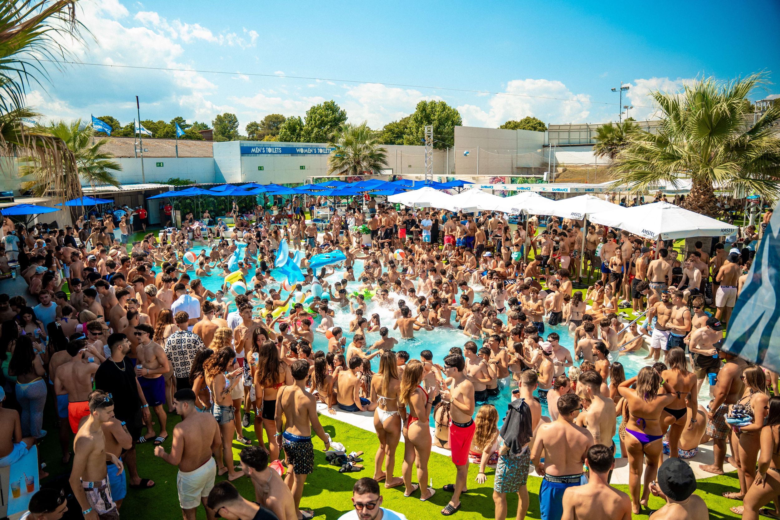 Sanddance-Pool-Party-Erlebnis in Lloret de Mar