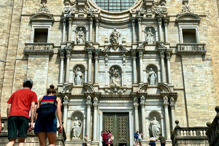 From Madrid: Check out Segovia and have a toast at a family winery From Madrid: Explore Segovia and toast at a family winery