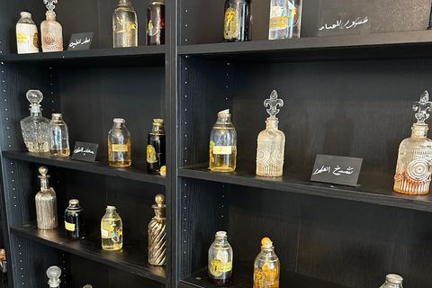 Ljubljana: Soul Analysis, Palm Reading & Egyptian Knowledge