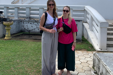 Galle: Private Full-Day Scooter Tour with Lunch and Guide Scooter Tour with a Swim
