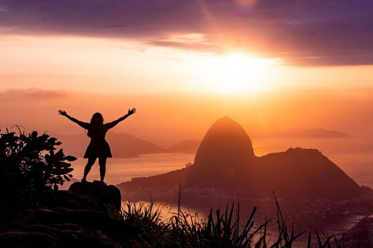 Rio de Janeiro: Sunrise at Mirante Dona Marta with Photos