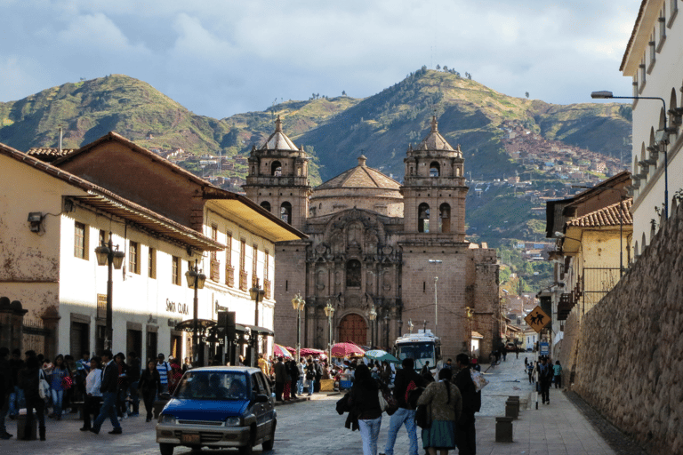 Perú: 17 días 16 noches la Magia de los Incas y el AmazonasPerú Místico: Descubre la Magia de los Incas y del Amazonas